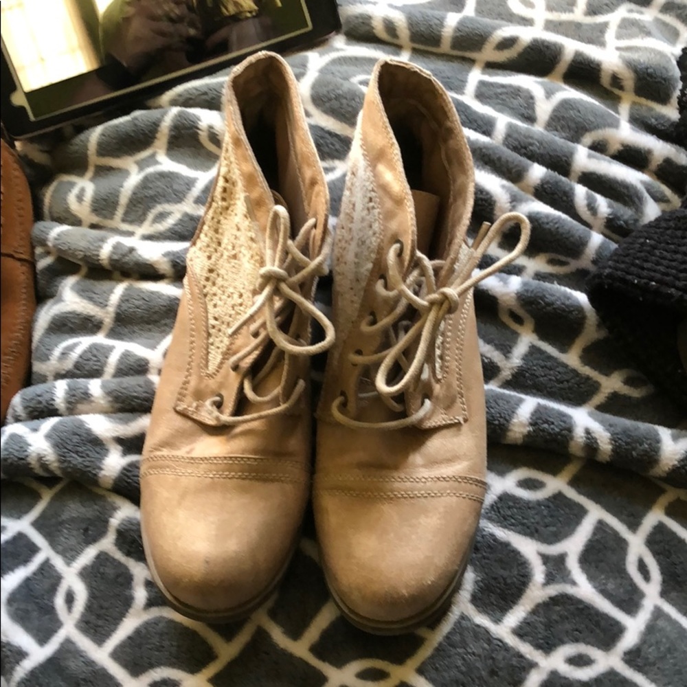 Cute crotchet ankle booties